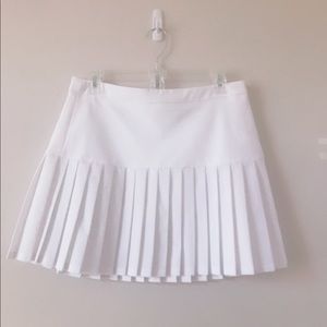 Forever 21 White Pleated Drop Mini Skirt